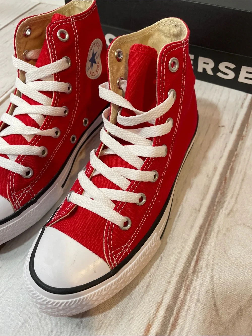 NEW Converse Kids Youth 2.5 Red Canvas High Top Chuck Taylor Sneakers Classic